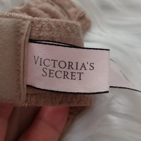 Victoria secret womans strapless bra - Picture 5 of 8